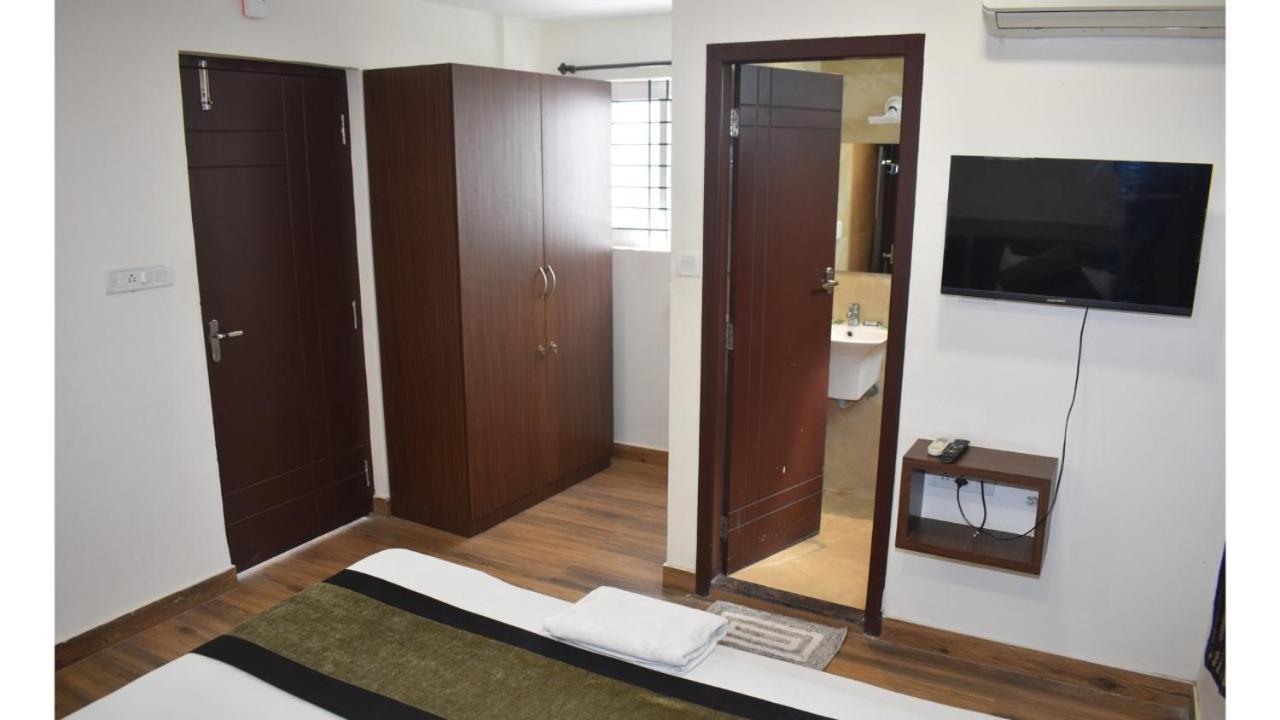 Symphony Suites Bengaluru Zewnętrze zdjęcie