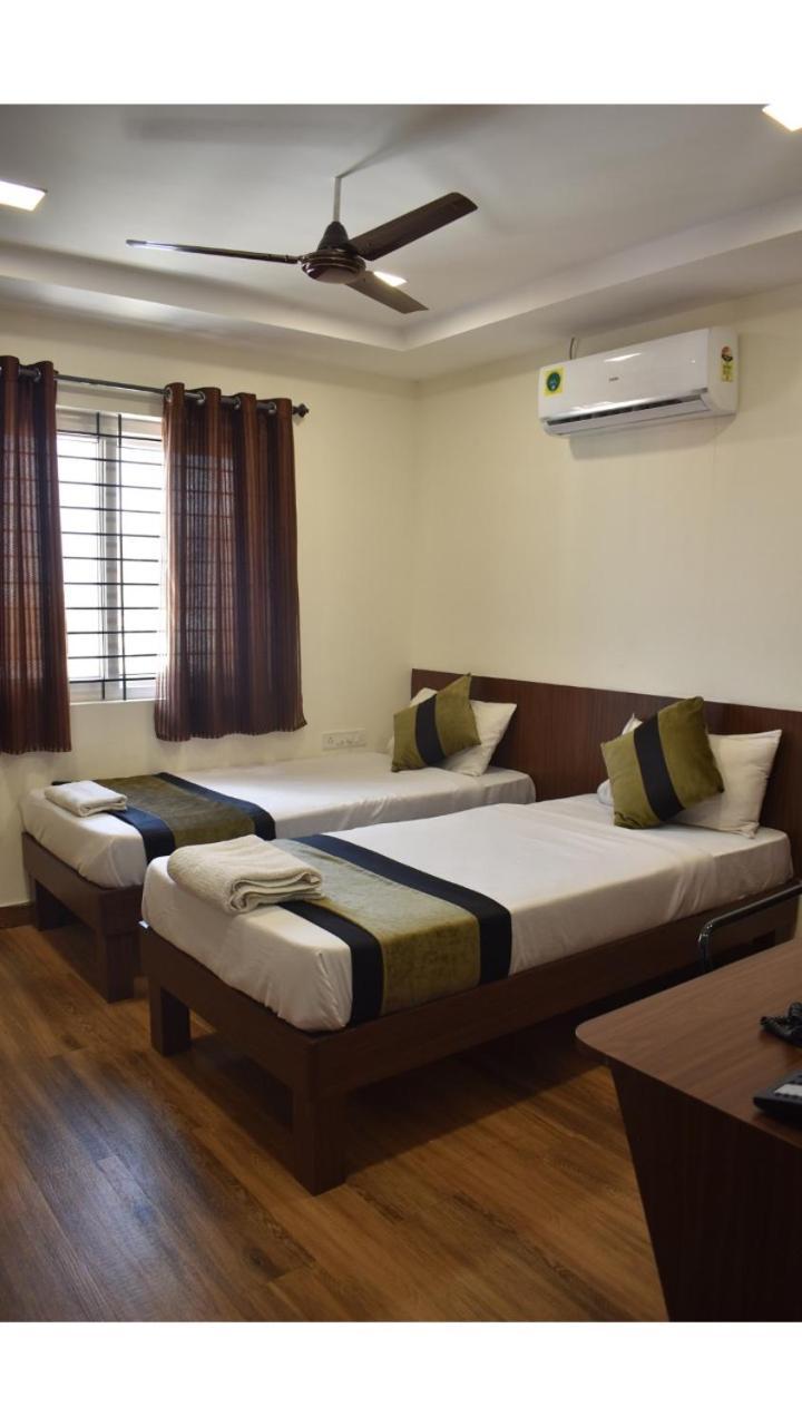 Symphony Suites Bengaluru Zewnętrze zdjęcie